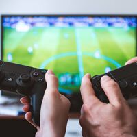 Olvídate del setup gaming: para mejorar tu rendimiento en videojuegos solo necesitas agua con gas, y lo dice una universidad japonesa 