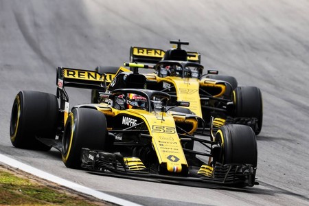 Sainz Hulkenberg Renault F1 2017