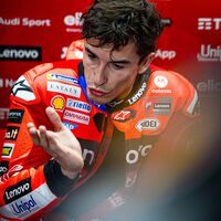 "Estoy enfadado, esto no puede pasar". Álex Márquez ha descubierto que la lesión de Marc Márquez fue culpa de un defecto del circuito 