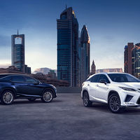 Los Lexus RX 450h se ponen al día con unos complejos faros adaptativos que usan espejos en movimiento