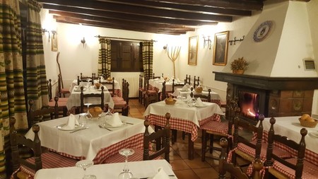 La Chimenea Interior