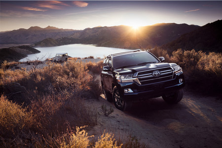Este Toyota Land Cruiser Heritage Edition V8 celebra los 60 años del icónico todoterreno japonés en EEUU