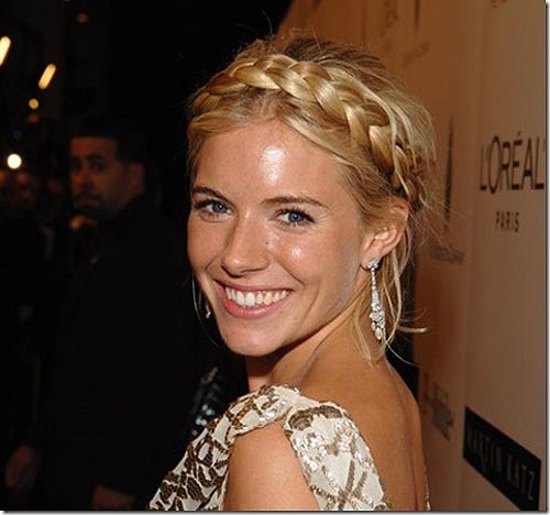 Foto de Quién luce mejor la melena suelta y una trenza cruzada (7/10)