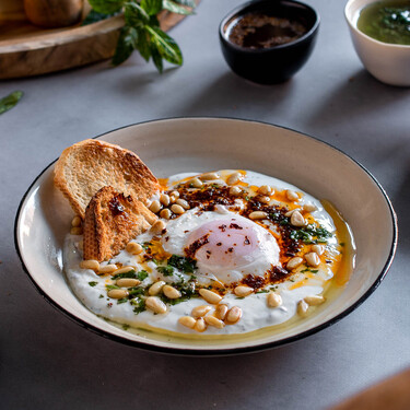 Huevos turcos: receta tradicional de desayuno completo y delicioso 