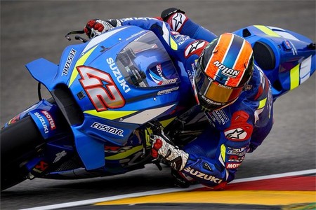 Álex Rins carga contra Marc Márquez tras la clasificación de Brno: "Debería tener más respeto por sus rivales"