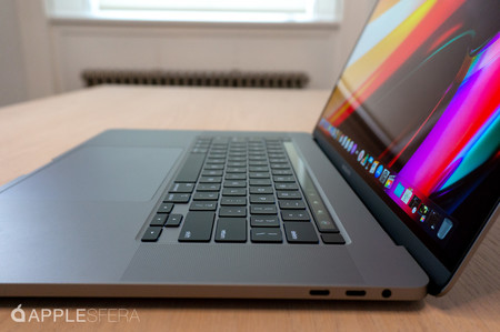 MacBook Pro 16" i9 por 2.835 euros, Apple Watch Series 5 44mm por 399,59 euros y Powerbeats Pro por 195,04 euros: Cazando Gangas