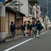 En Tokio las escuelas están amenazando con recurrir a abogados y policía. El motivo: los "padres monstruo"