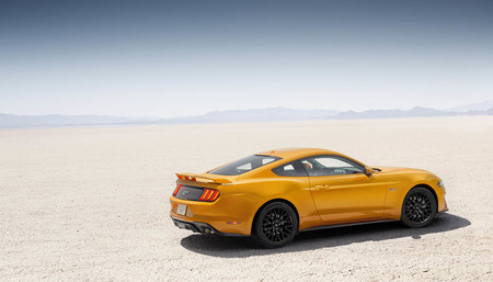 Ford Mustang Gt 6