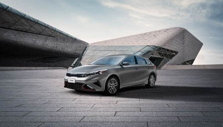 KIA Forte Hatchback 2022 precios versiones y equipo en mexico 6