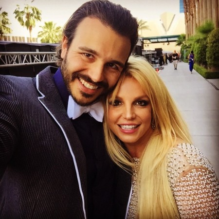 Britney Spears estrena soltería, ¡alegría estival!