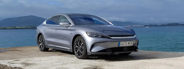 Me he ido de vacaciones por España con un coche eléctrico: se puede, pero te puede complicar el viaje