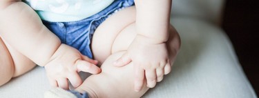 ¿Cuándo aprende el bebé a sentarse solo?