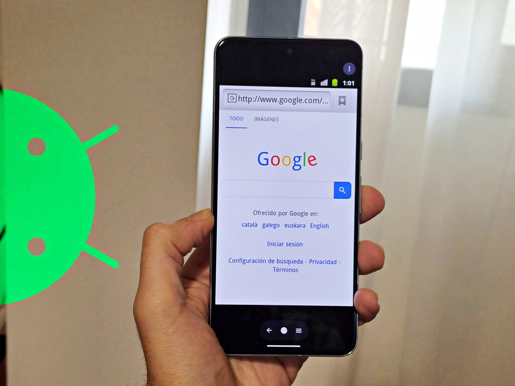 Nunca antes hubo una app tan nostálgica: esta resucita el Android clásico que todos recordamos de HTC Sense, Touchwiz y los Nexus 