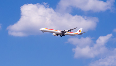 ¿Has perdido un objeto en el aeropuerto o en un avión de Iberia? Ahora es el momento de recuperarlo