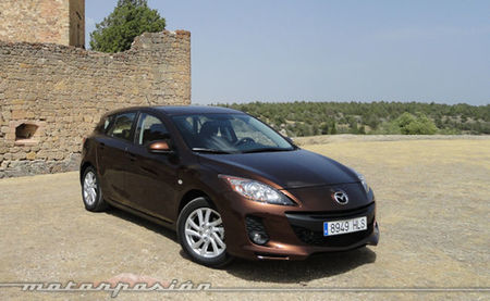 Mazda3 1.6 CRTD 115 cv color Autumn Bronze Mica