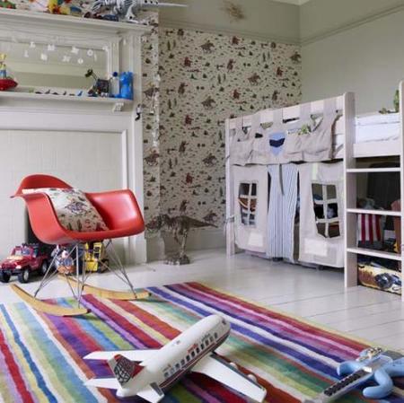 Crea un castillo debajo de la cama de los niños