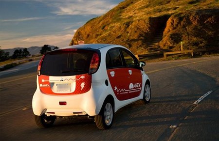01-mitsubishi-i-miev-2.jpg
