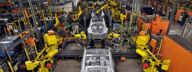 "Debemos actuar ya. Tenemos dos millones de empleos en riesgo": la industria española avisa al Gobierno del reto del coche eléctrico 