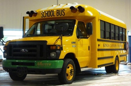 Un Autobús escolar eléctrico ya presta servicio en California