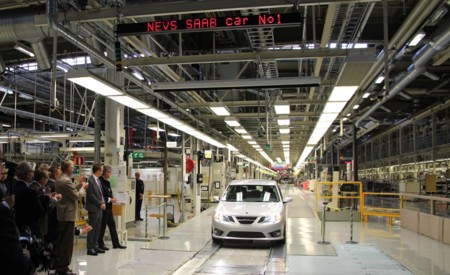 Adiós para siempre a Saab (hola, NEVS). Los coches nuevos no podrán utilizar la histórica marca sueca