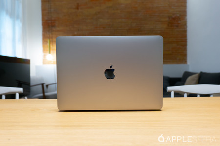 MacBook Air 2019 con procesador Intel Core i5, 8 GB de RAM y 128 GB de SSD por 1.099 euros en Amazon
