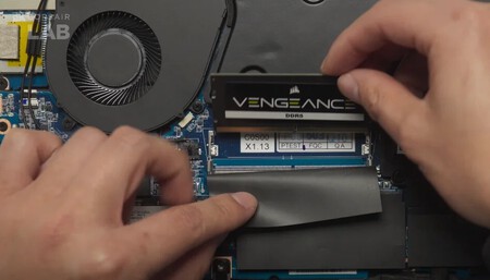 Memória RAM está se tornando um item de luxo. (Fonte da imagem: Corsair)