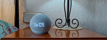 Si vas a comprar un Echo Dot, atento: este pack incluye uno de los accesorios más útiles para convertirlo en altavoz inalámbrico 