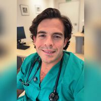 Aurelio Rojas, cardiólogo: "Que el aceite de oliva sea saludable no significa que haya que utilizarlo sin medida" 