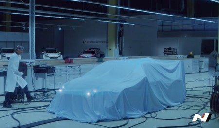 Hyundai Motorsport muestra más detalles de su primer auto de competencia 100% eléctrico (video)