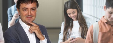 "No me parece realista ni alcanzable la edad de los 16 años" para dar el primer móvil: Jorge Flores, director de PantallasAmigas 