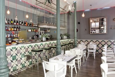 Amasia, dos continentes que unen sus sabores, la nueva apuesta gastronómica en Chamberí