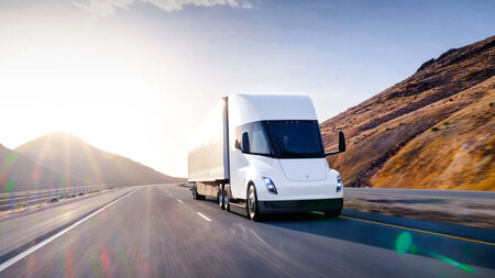 Teslaa Semi Highway