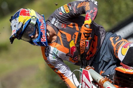 Jorge Prado se rompe el fémur a menos de cuatro meses de su debut en MXGP