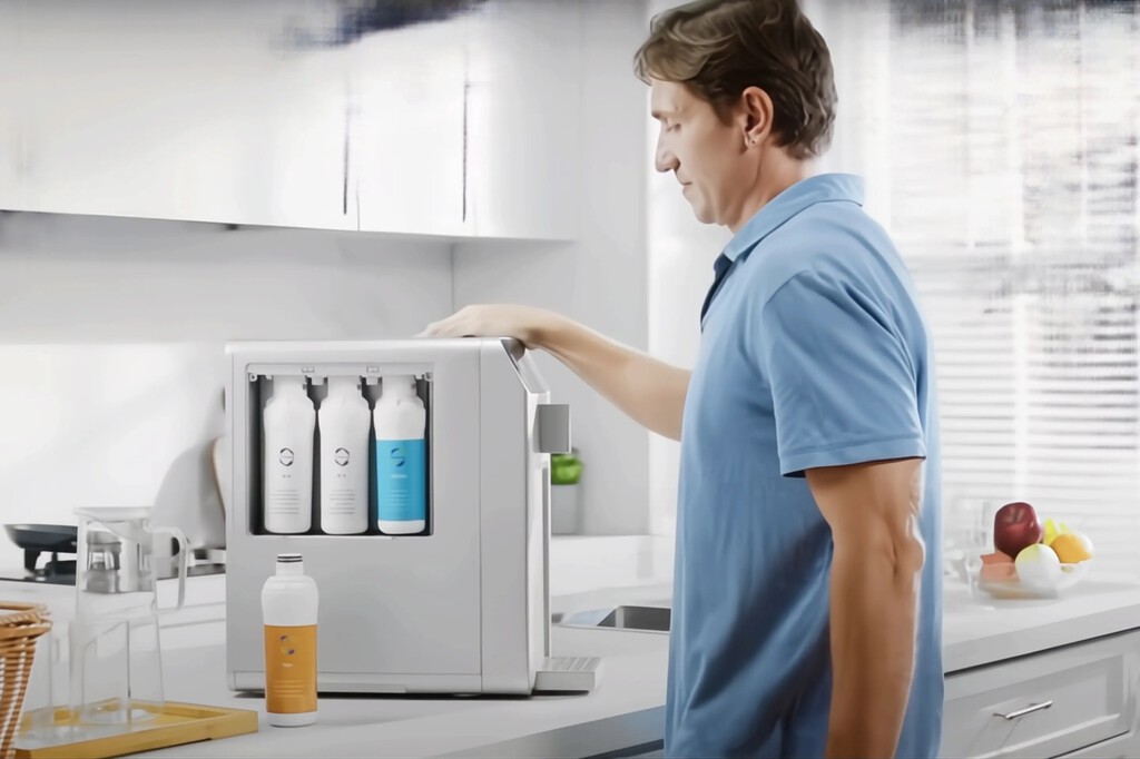 Este invento quiere que te olvides de comprar agua embotellada: produce agua potable, deshumidifica y limpia el aire 