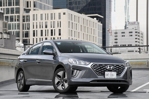 Hyundai Ioniq 2021, a prueba: un híbrido que gusta por consumo y convence por tecnología