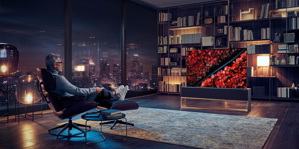 LG OLED R: la marca lanza en España y otros países su nuevo televisor tope de gama con pantalla enrollable