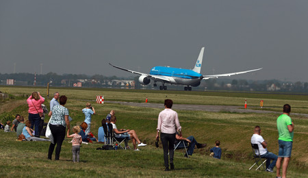 Spotting: Algo más que fotografiar aviones