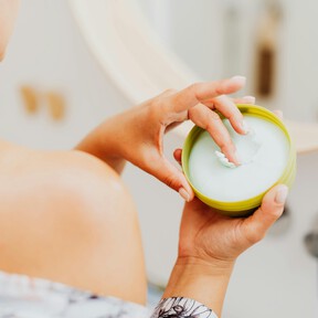 Ha llegado a Mercadona la crema corporal perfecta para el verano: nutre la piel con textura ligera y su aroma es adictivo 