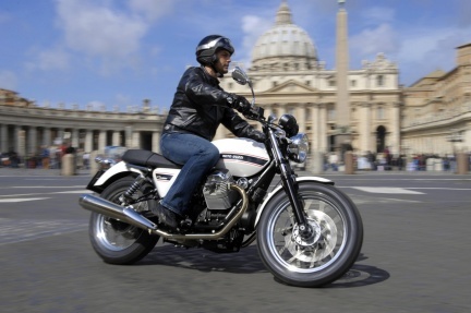 Moto Guzzi V7 Classic presentada oficialmente
