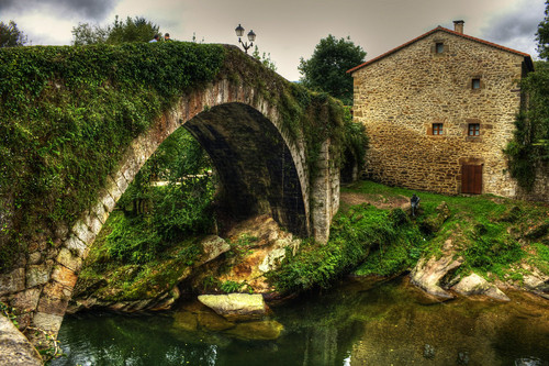 Nos asomamos a los puentes históricos de Cantabria en el nuevo museo de Liérganes