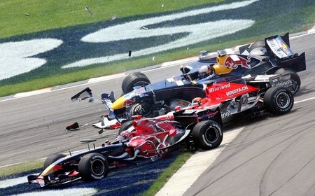 ¿Es bueno tener tres coches por equipo de F1?
