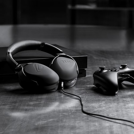 ASUS presenta el ROG Strix Go 2.4, un auricular que hace uso de la IA para la cancelación activa del ruido en su micro