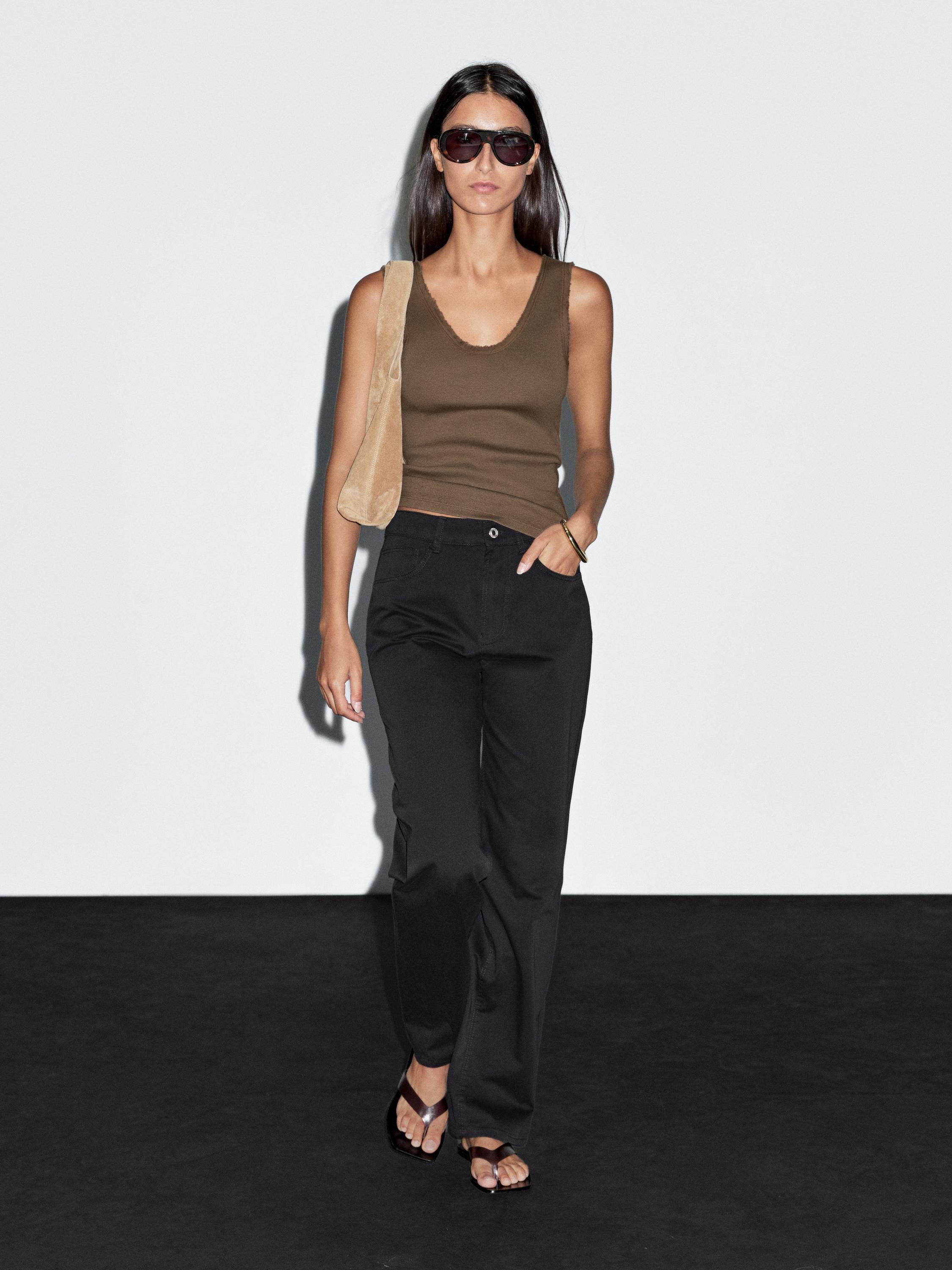 Pantalón tiro medio 