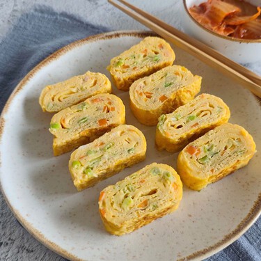Gyeran mari, cómo hacer el delicioso rollito de tortilla coreano con verduras