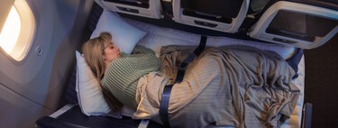 Dormir en clase turista es poco menos que una tortura: dos aerolíneas están pensando en formas para resolverlo