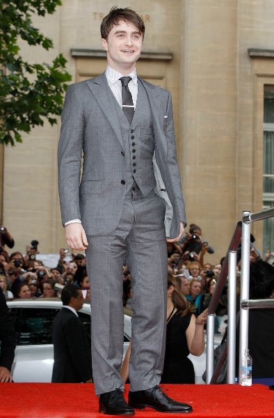 Daniel Radcliffe vuelve empinar el codo y para rematar la lía parda en un garito