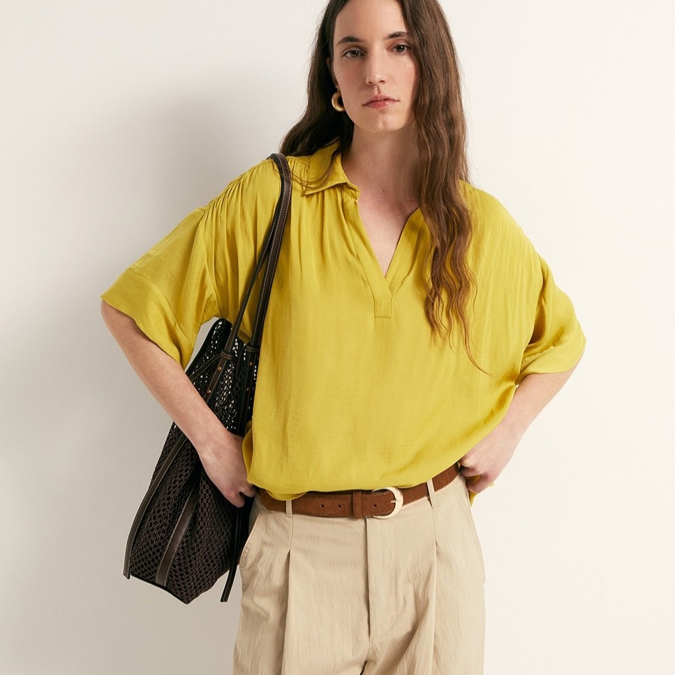 Sfera
Blusa cuello polo