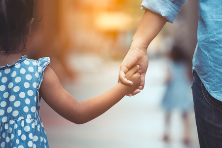 Padres separados y cuarentena: qué pasa con el régimen de visita de los hijos durante el estado de alarma