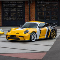 ¡Historia viva! Esta belleza única es un Porsche 911 GT3 que rinde tributo al Porsche 956 ganador en Le Mans 1985