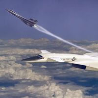 Un fallo en pleno vuelo dejó a un avión supersónico sin margen para aterrizar a más de 300 km/h. Un piloto lo solucionó con un clip de oficina